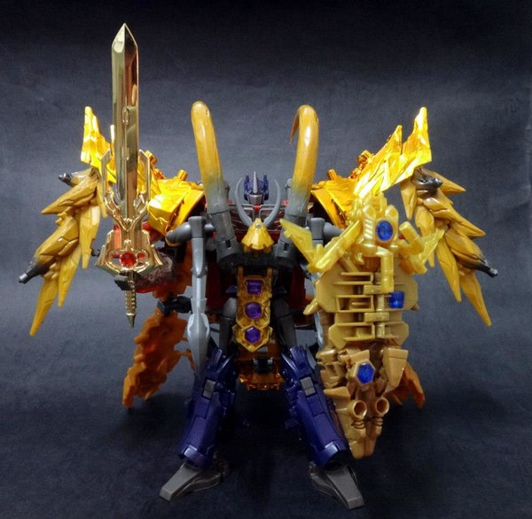 Transformers Prime AM 19 Gaia Unicron In Hand Images   It That A Combiner  (1 of 26)